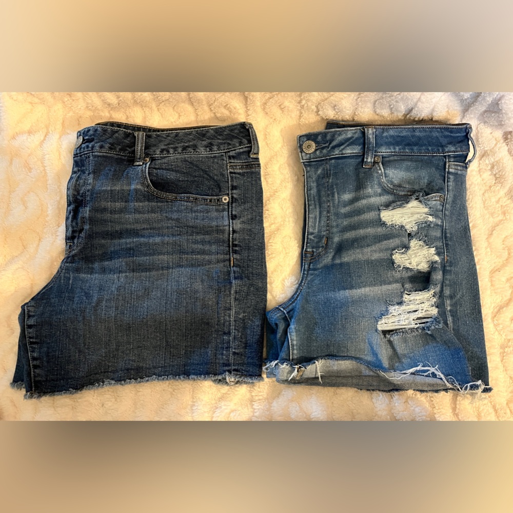 EUC-AE Women’s Shorts 
Stretch & Next Level Stretch
Size 16